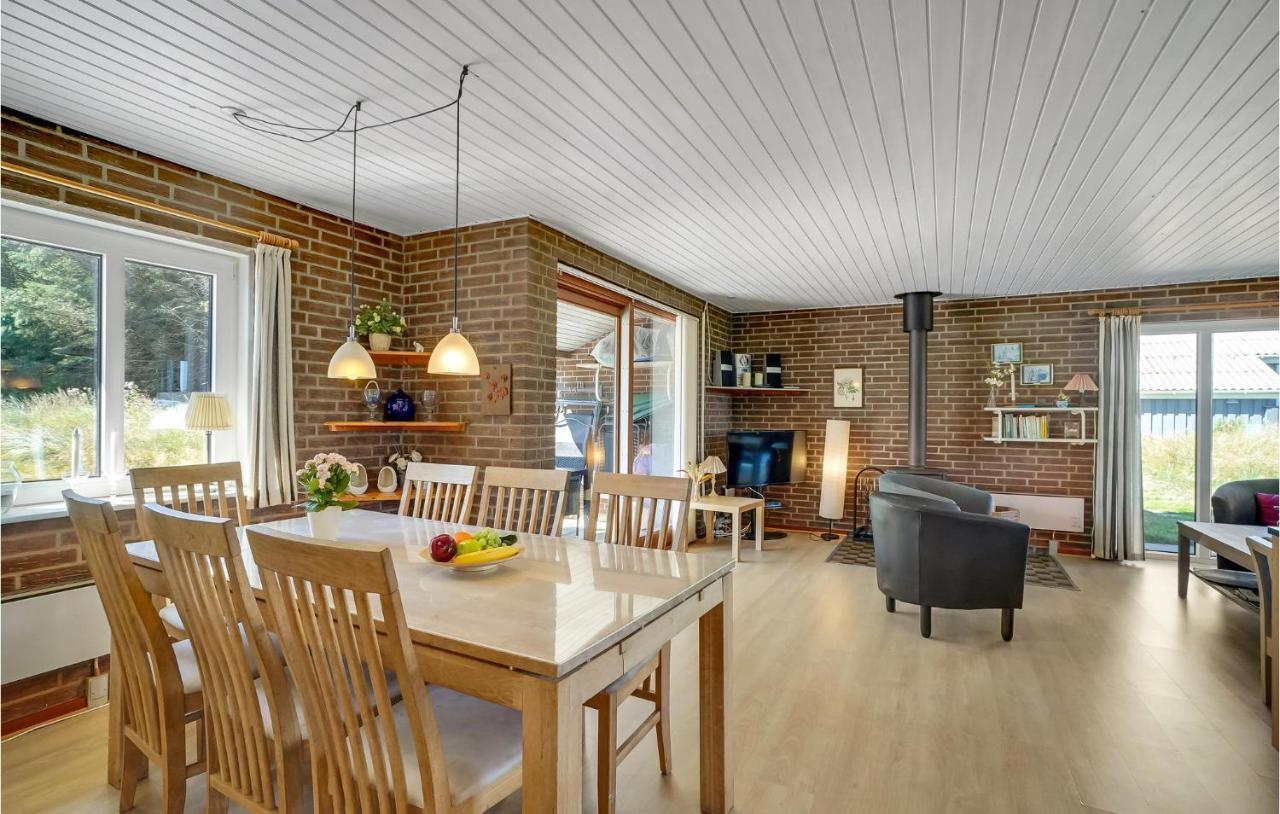 Cozy Home In Thisted With Wifi Klitmøller 外观 照片